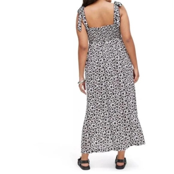 NWOT. DVF Smocked Tie Strap Poppy Dress. - Picture 2 of 7